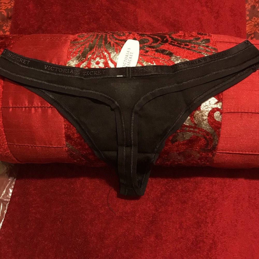 VS Low Rise thongs